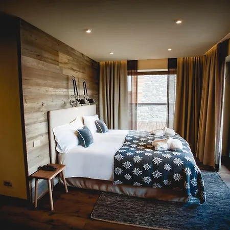 拉克雷斯塔木屋酒店