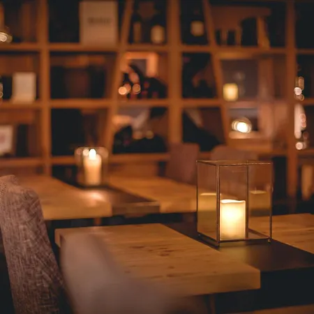 拉克雷斯塔木屋酒店 公寓式酒店 4*