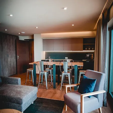 拉克雷斯塔木屋酒店 公寓式酒店 布勒伊-切尔维尼亚
