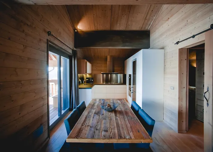 拉克雷斯塔木屋酒店 4* 布勒伊-切尔维尼亚