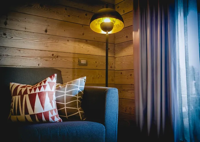 拉克雷斯塔木屋酒店 4*