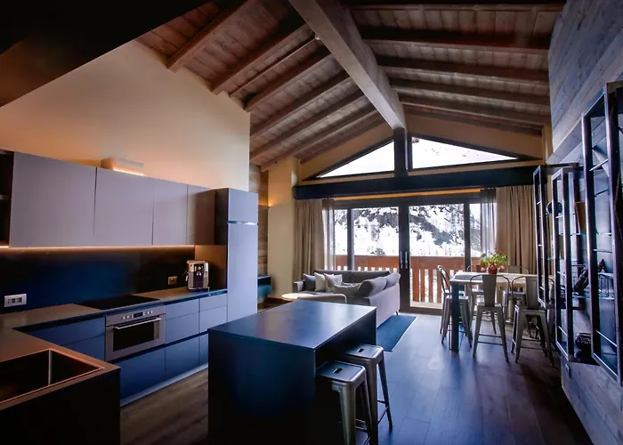 Apart-hotel La Cresta 4*