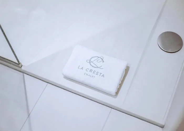 拉克雷斯塔木屋酒店 4* 布勒伊-切尔维尼亚